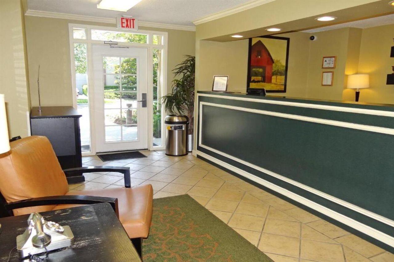 Extended Stay America Select Suites - Durham - University - Ivy Creek Blvd Ngoại thất bức ảnh