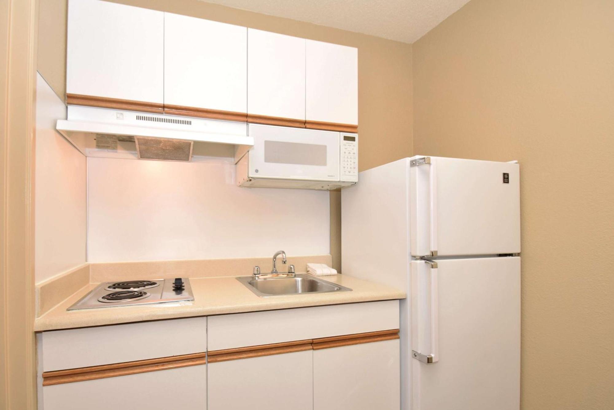 Extended Stay America Select Suites - Durham - University - Ivy Creek Blvd Ngoại thất bức ảnh