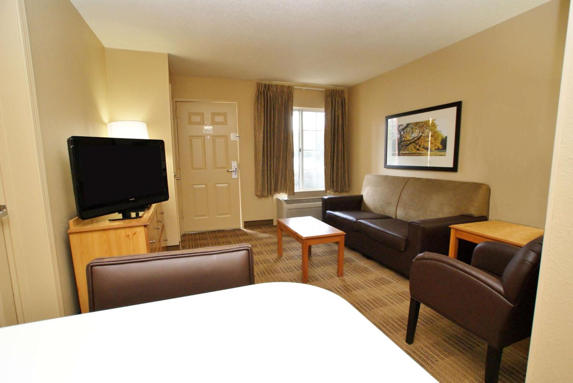 Extended Stay America Select Suites - Durham - University - Ivy Creek Blvd Ngoại thất bức ảnh
