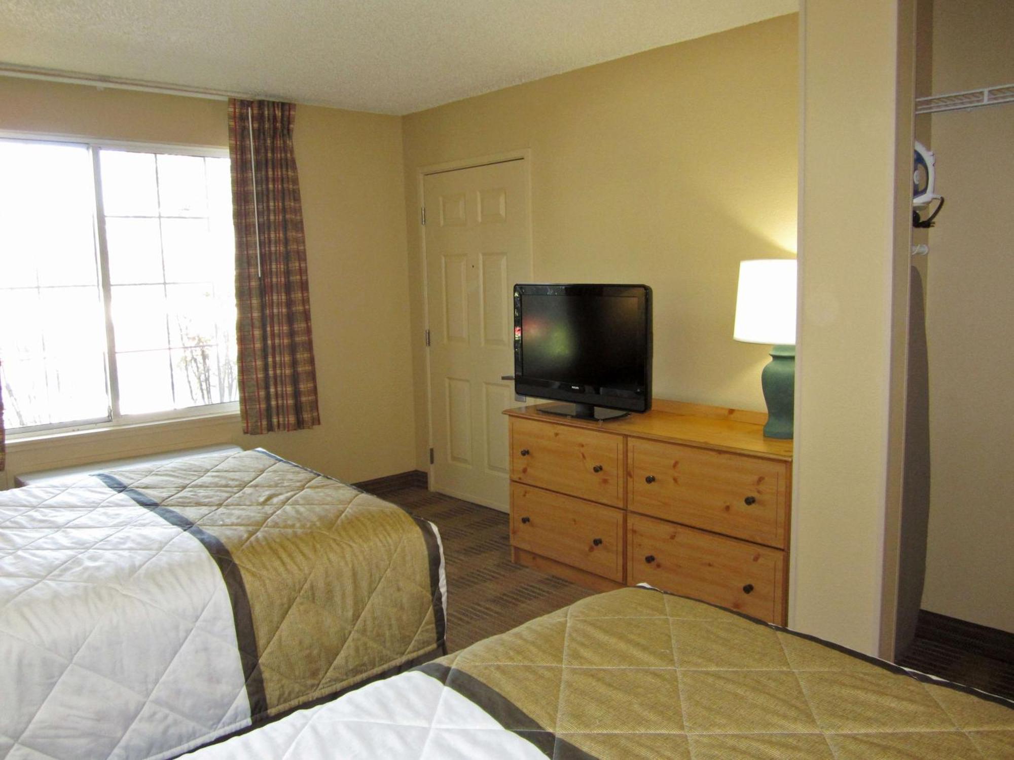 Extended Stay America Select Suites - Durham - University - Ivy Creek Blvd Ngoại thất bức ảnh