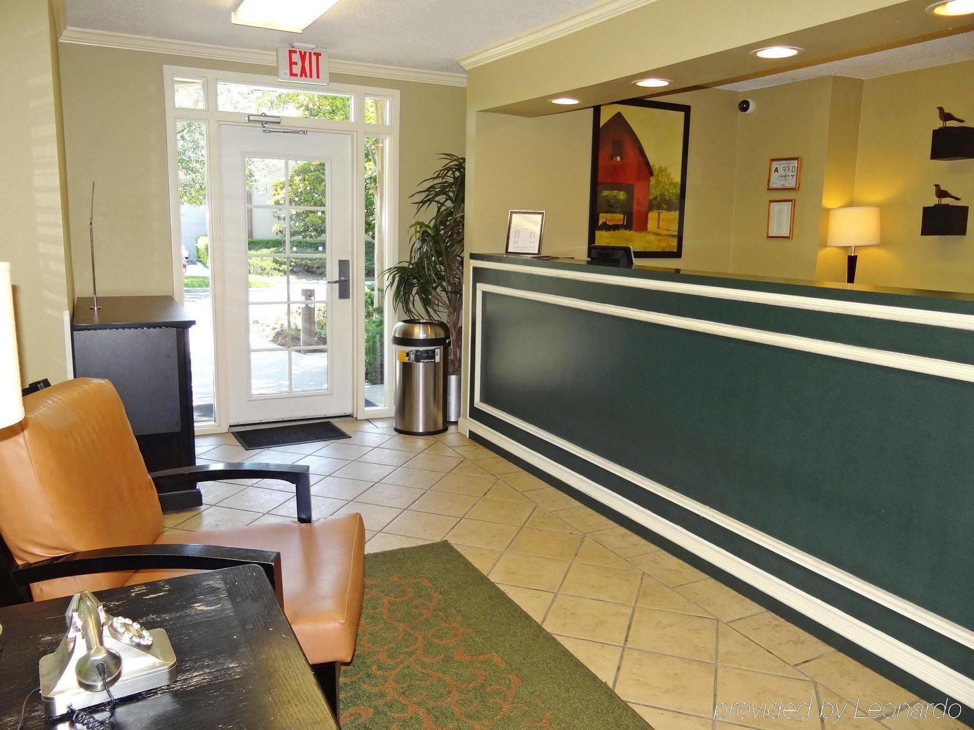 Extended Stay America Select Suites - Durham - University - Ivy Creek Blvd Ngoại thất bức ảnh