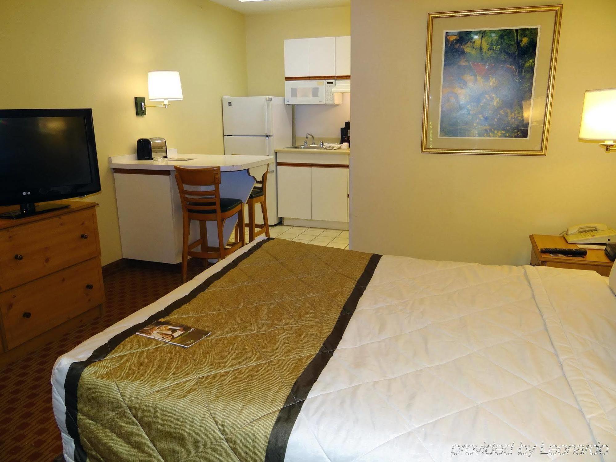 Extended Stay America Select Suites - Durham - University - Ivy Creek Blvd Ngoại thất bức ảnh