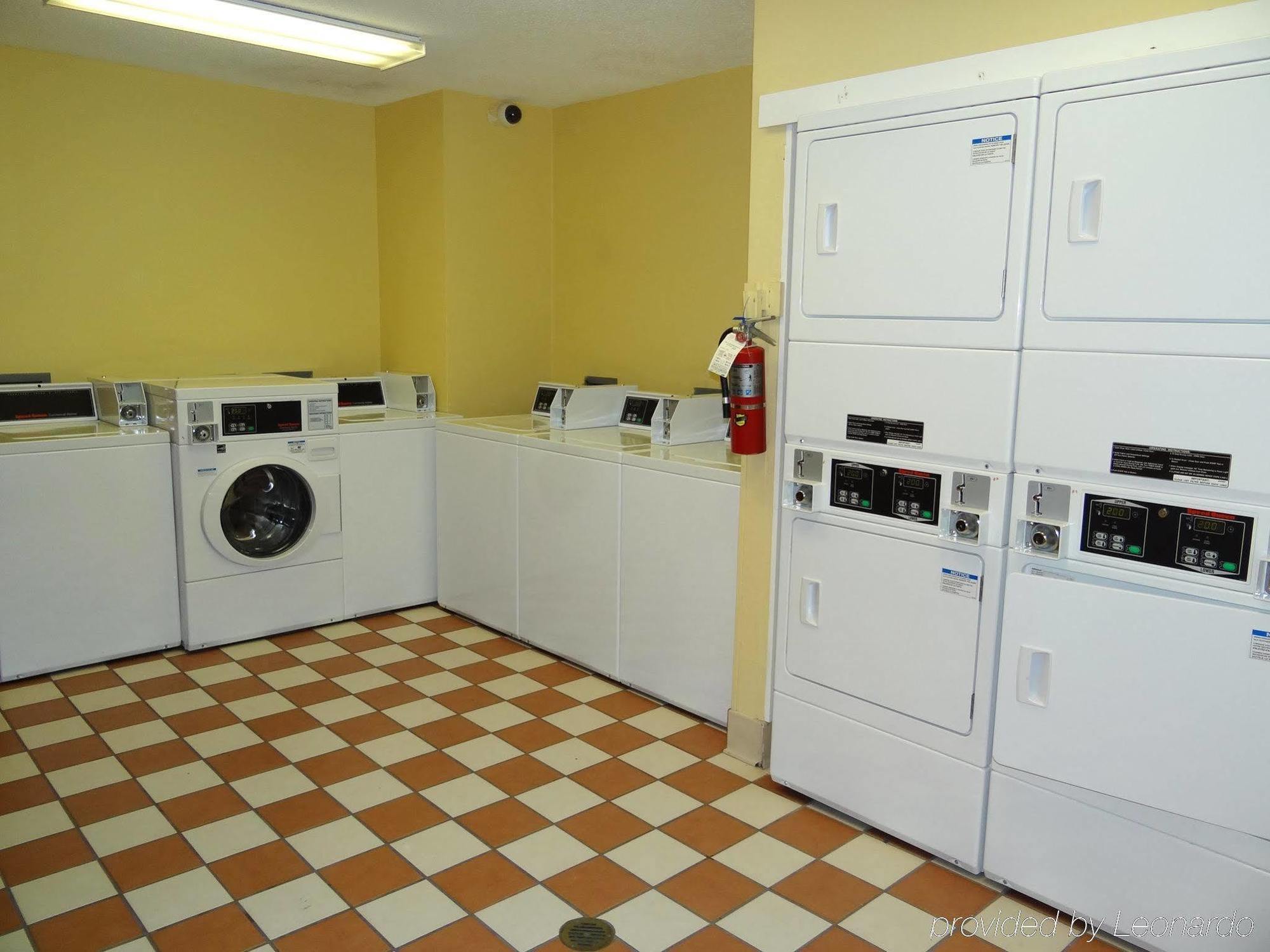 Extended Stay America Select Suites - Durham - University - Ivy Creek Blvd Ngoại thất bức ảnh